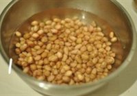 香脆麻辣花生的做法 步骤1