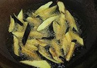 香酱茄子烧针菇的做法 步骤3