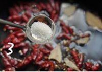 香脆麻辣花生的做法 步骤7