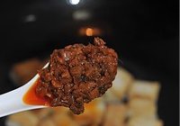 香菇酱炒豆腐黑木耳的做法 步骤4