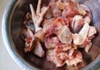 大鸡炖粉条的做法 步骤1
