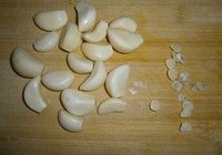 果醋蒜的做法 步骤2
