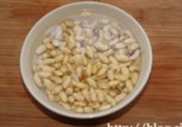 黄豆烧猪蹄的做法 步骤1