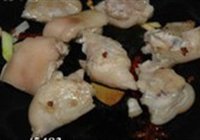 黄豆烧猪蹄的做法 步骤4