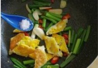 豆豉荷包蛋的做法 步骤6