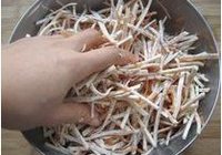 香煎芋丝饼的做法 步骤4