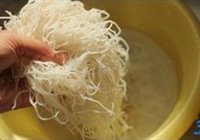 三丝辣炒米粉的做法 步骤3