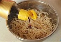 三丝辣炒米粉的做法 步骤4
