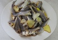 干煸小黄鱼的做法 步骤2