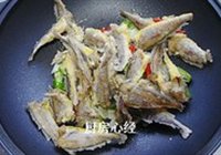 干煸小黄鱼的做法 步骤10