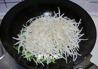生炒青白蛇的做法 步骤8