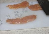 煎培根鸡胸肉的做法 步骤1