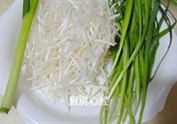 生炒青白蛇的做法 步骤1