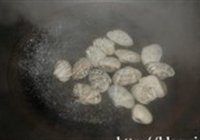 蛤蜊蒸蛋的做法 步骤1