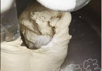 巧克力面包花的做法 步骤3