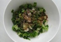 葱油煎蛋饼的做法 步骤5