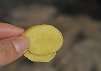 秘制红烧鸡爪的做法 步骤7