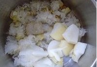 南北杏银耳雪梨羹的做法 步骤4