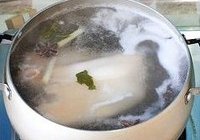 红油耳丝的做法 步骤2