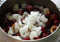 冰糖山楂的做法 步骤4
