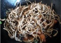 豇豆干红烧肉的做法 步骤10