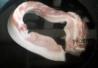 豇豆干红烧肉的做法 步骤3