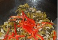 酸菜炒肉丝的做法 步骤9