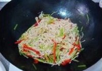 清炒金针菇的做法 步骤6