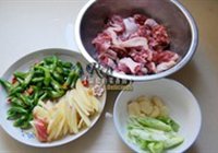 子姜焖鸭煲的做法 步骤2