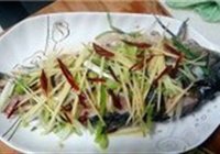 油泼鲤鱼的做法 步骤5