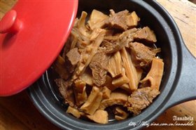 秘制牛肉烧笋子