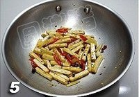 肥牛炒豆干的做法 步骤5