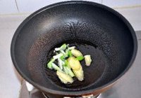 东北小笨鸡炖蘑茹的做法 步骤5