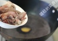 酱烧笔管鱼的做法 步骤3