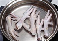 虎皮凤爪的做法 步骤2