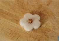 干贝蒸花萝卜的做法 步骤5