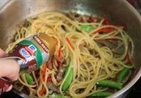 黑椒牛肉炒意粉的做法 步骤10