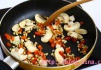 松子意面的做法 步骤4