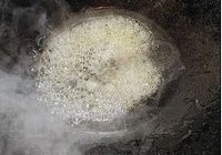 健康版糖霜桃仁的做法 步骤3