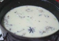 豆浆煮鲤鱼的做法 步骤13