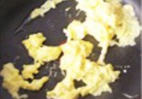 胡萝卜鸡蛋饼的做法 步骤3