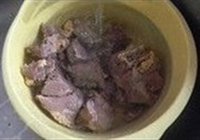 卤牛肉的做法 步骤3