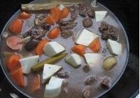 暖身羊肉煲的做法 步骤7