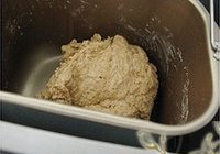 全麦核桃面包的做法 步骤1