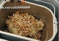 全麦核桃面包的做法 步骤4
