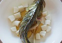 贵(鳜)鱼蒸年糕的做法 步骤3