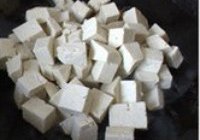 海鲜金针豆腐汤的做法 步骤5