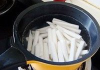 榨菜肉丝炒年糕的做法 步骤4