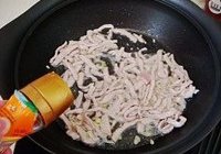 榨菜肉丝炒年糕的做法 步骤8