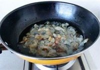 捞汁蛰头的做法 步骤3